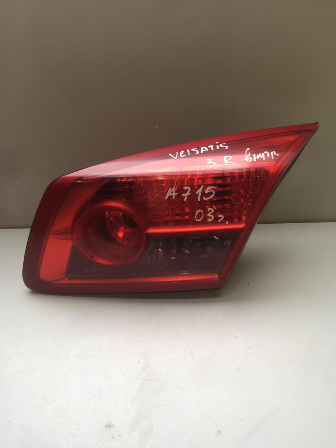 фонарь крышки багажника правый Renault Vel Satis 1 поколение 2003, 2.2 л., дизель, минивэн - фото №1