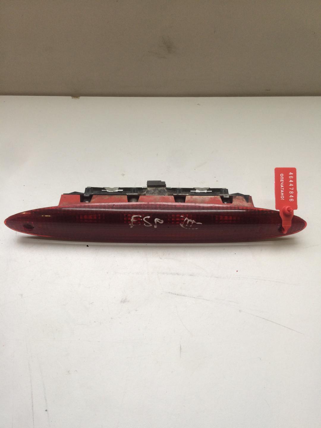 дополнительный стоп-сигнал Renault Espace 3 поколение 1997, 2.2 л., дизель, минивэн - фото №1