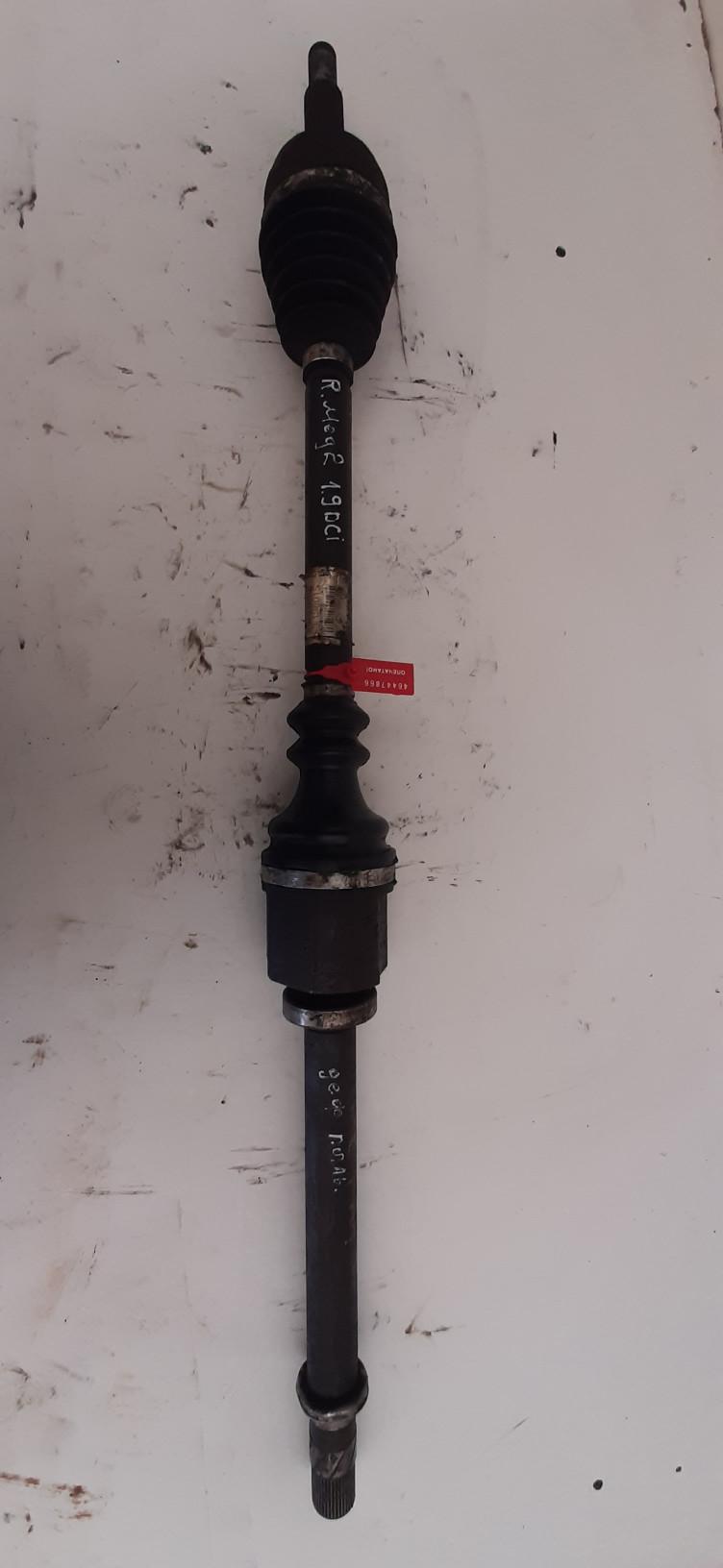 полуось передняя правая (приводной вал, ШРУС) Renault Megane 2 поколение 2002, 1.9 л., дизель, хетчбэк 5 дв., 8200198015 - фото №1