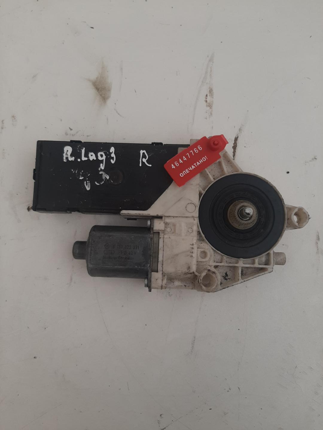 моторчик стеклоподъемника передний правый Renault Laguna 3 поколение 2007, 1.5 л., дизель, универсал - фото №1