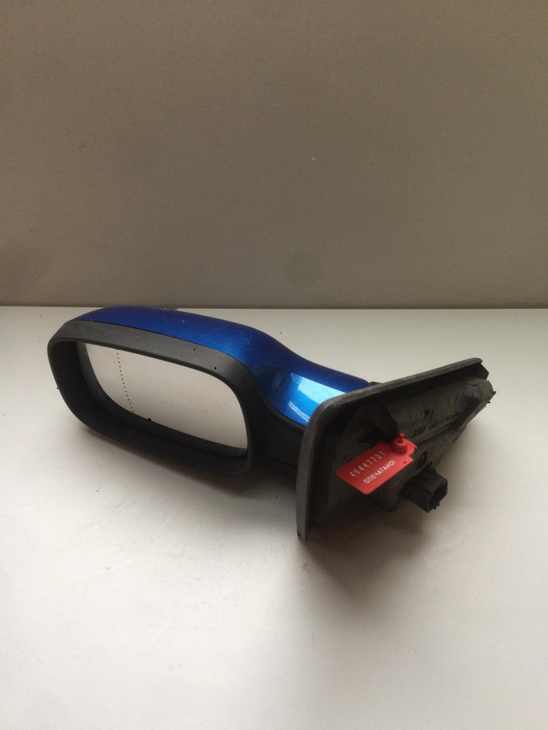 зеркало наружное левое Renault Megane 2 поколение 2004, 1.4 л., бензин, хетчбэк 5 дв. - фото №1