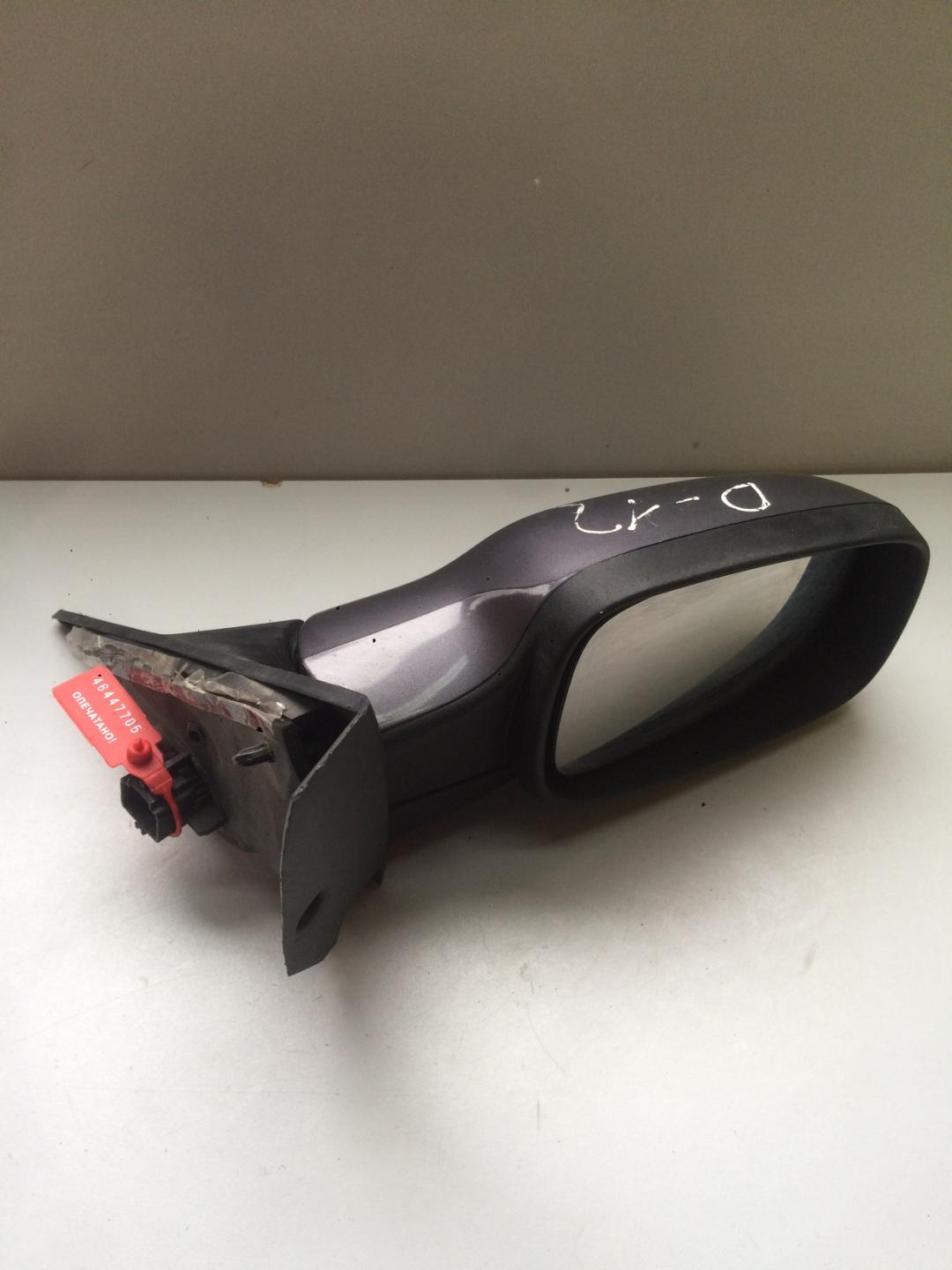 зеркало наружное правое Renault Scenic 2 поколение 2003, 1.4 л., бензин, минивэн - фото №1