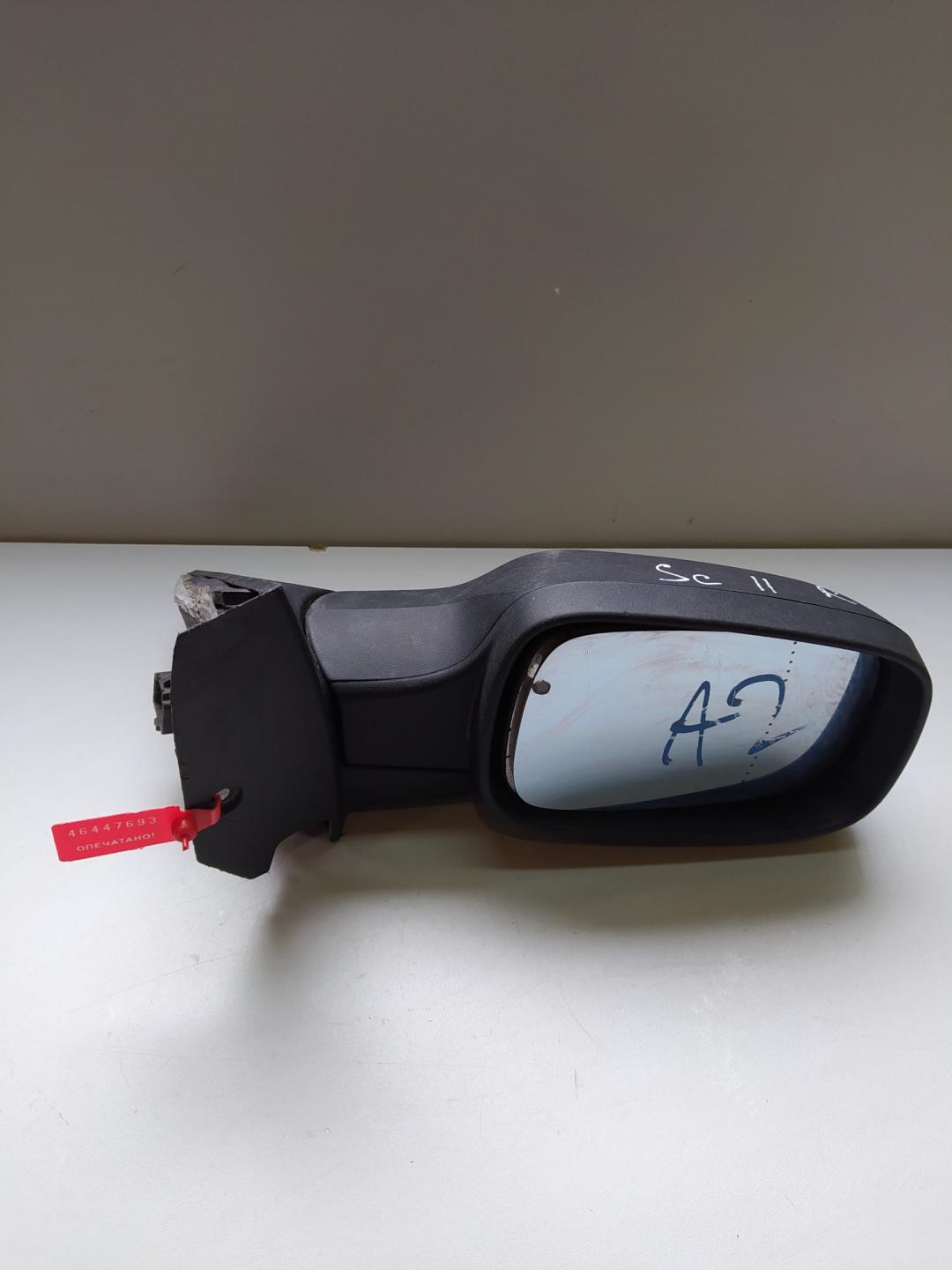 зеркало наружное правое Renault Scenic 2 поколение 2003, 1.5 л., дизель, минивэн - фото №1