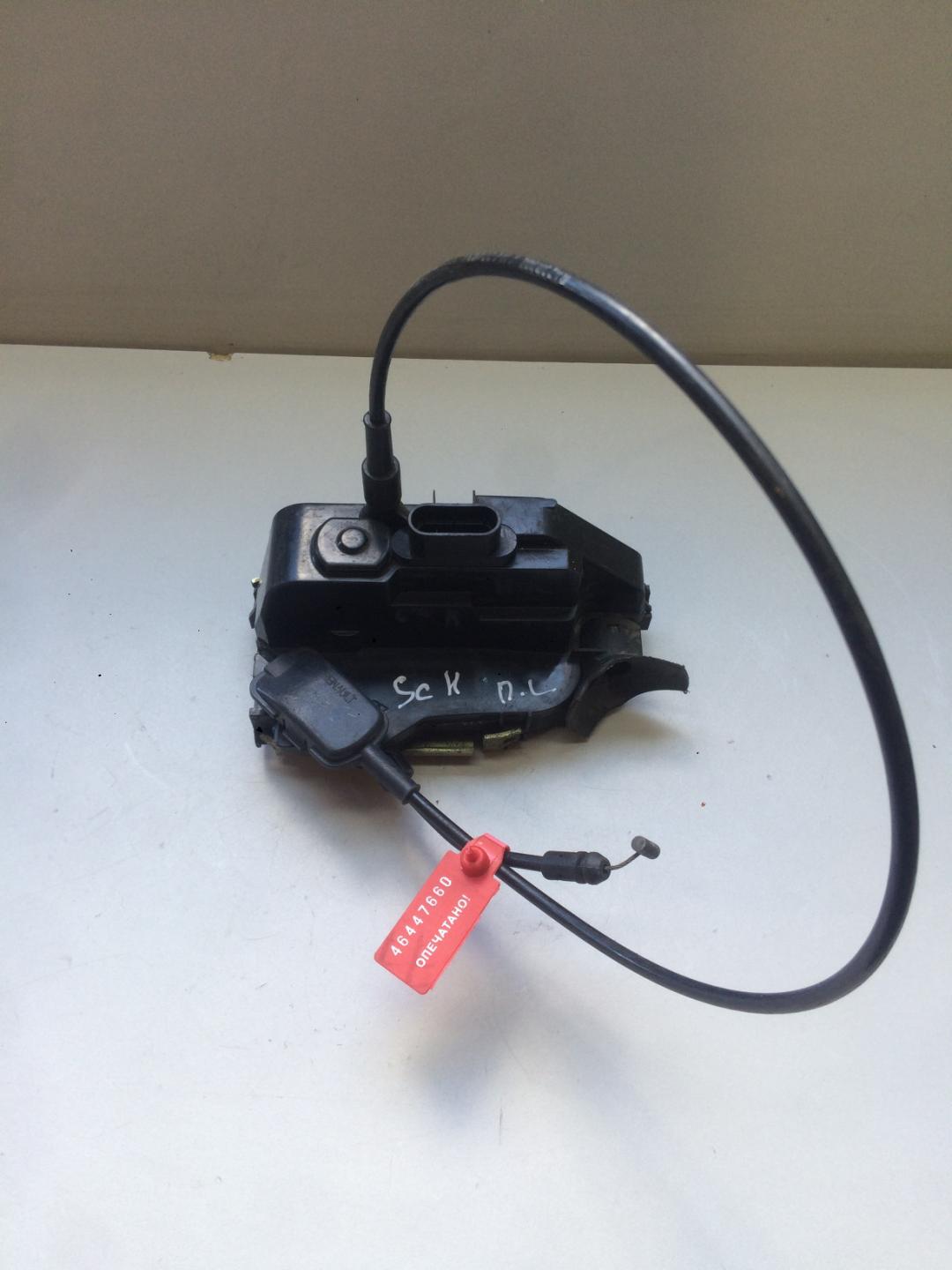 замок двери передней левой Renault Scenic 2 поколение 2004, 1.5 л., дизель, минивэн - фото №1