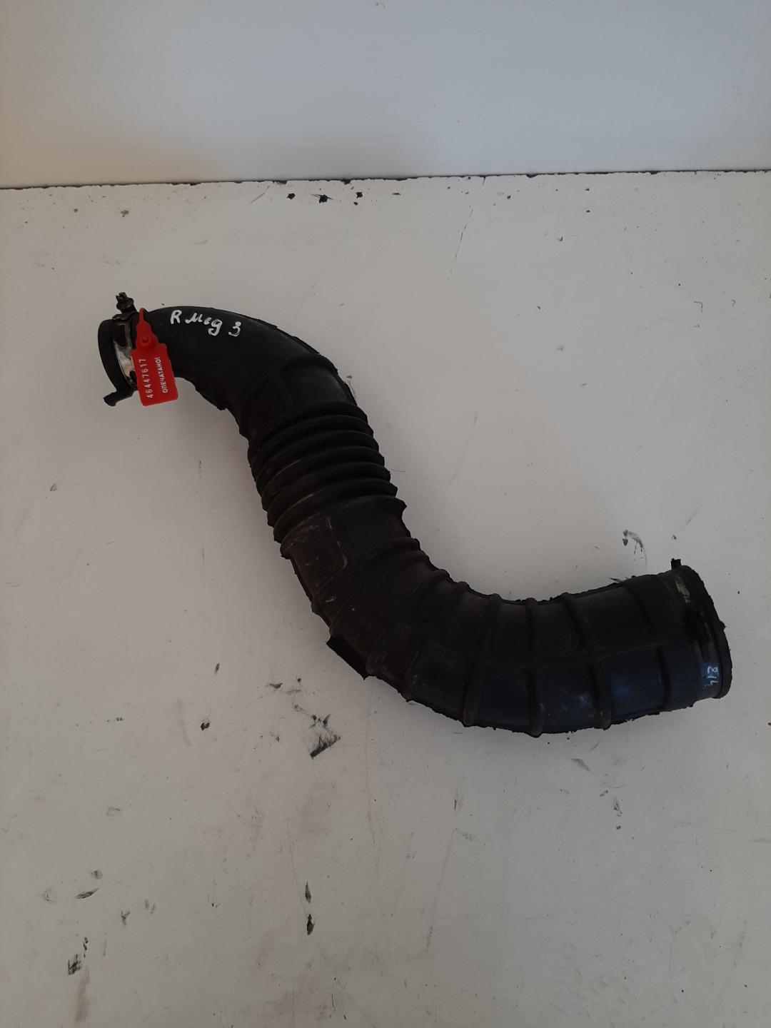 патрубок турбины Renault Megane 2 поколение 2003, 1.5 л., дизель, хетчбэк 5 дв. - фото №1