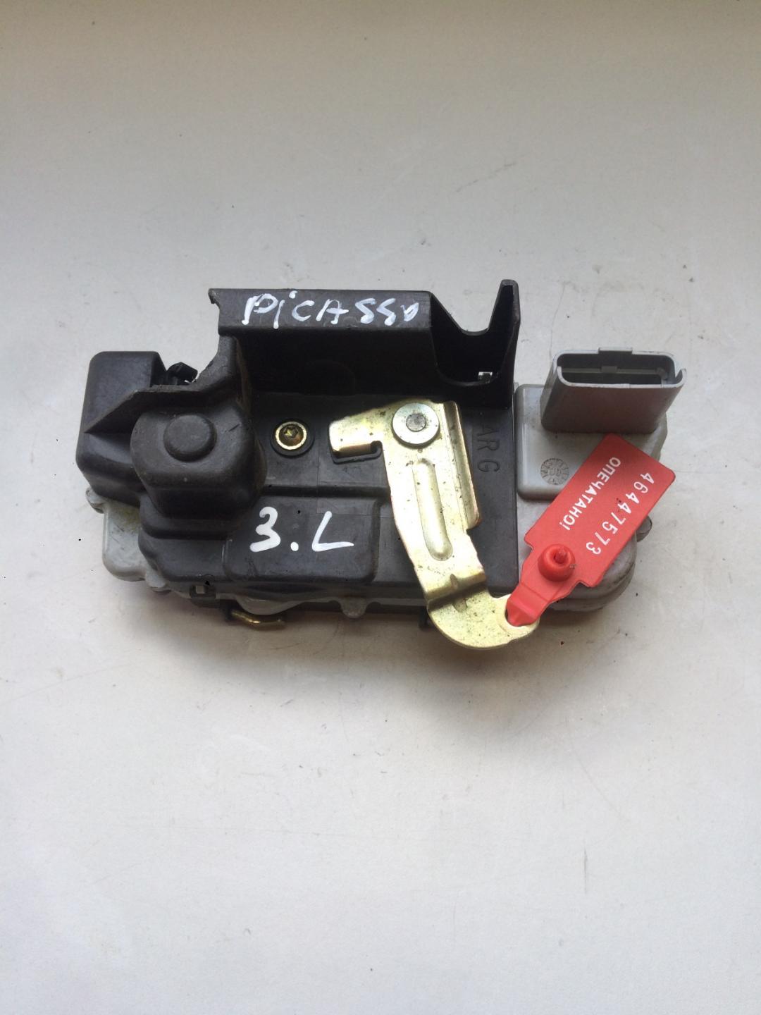 замок двери задней левой Citroen Xsara Picasso 1 поколение 2000, 1.8 л., бензин, минивэн - фото №1