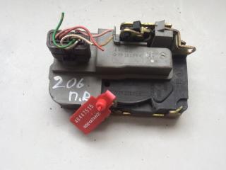 замок двери передней правой Peugeot 206 1 поколение 1999, 1.1 л., бензин, хетчбэк 5 дв.