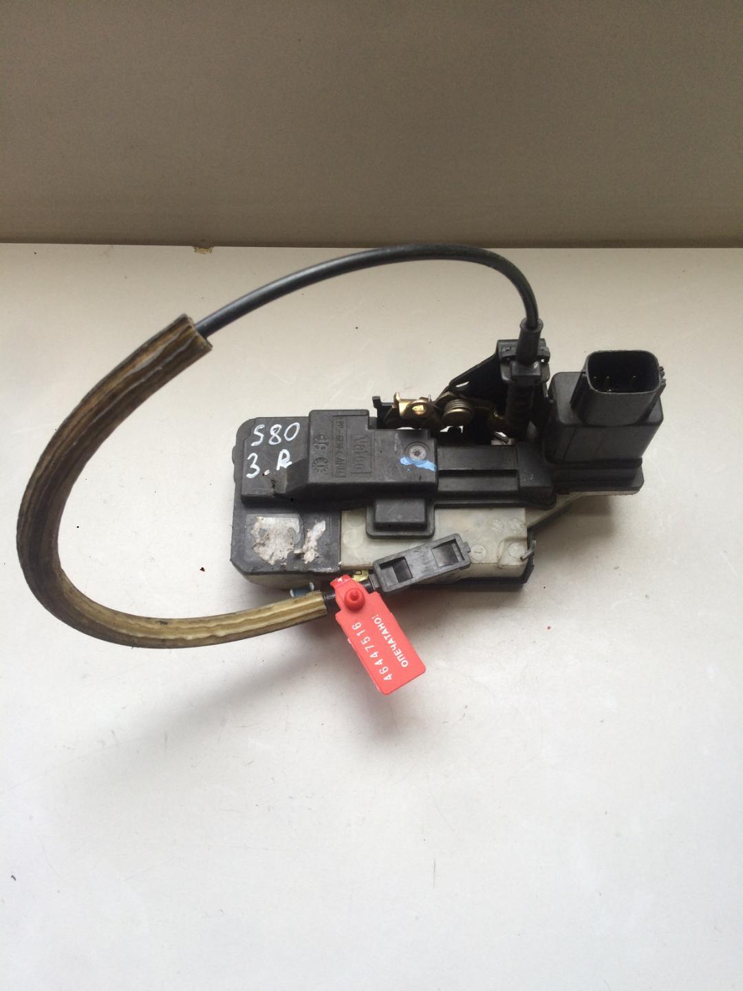 замок двери задней правой Volvo S80 1 поколение 2002, 2.0 л., бензин, седан - фото №1