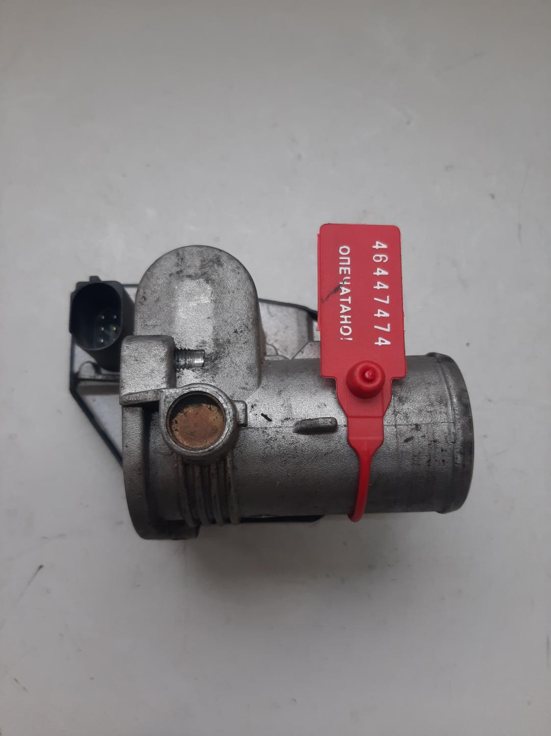 заслонка дроссельная Renault Megane 3 поколение 2009, 1.5 л., дизель, хетчбэк 5 дв., 8200302798 - фото №1