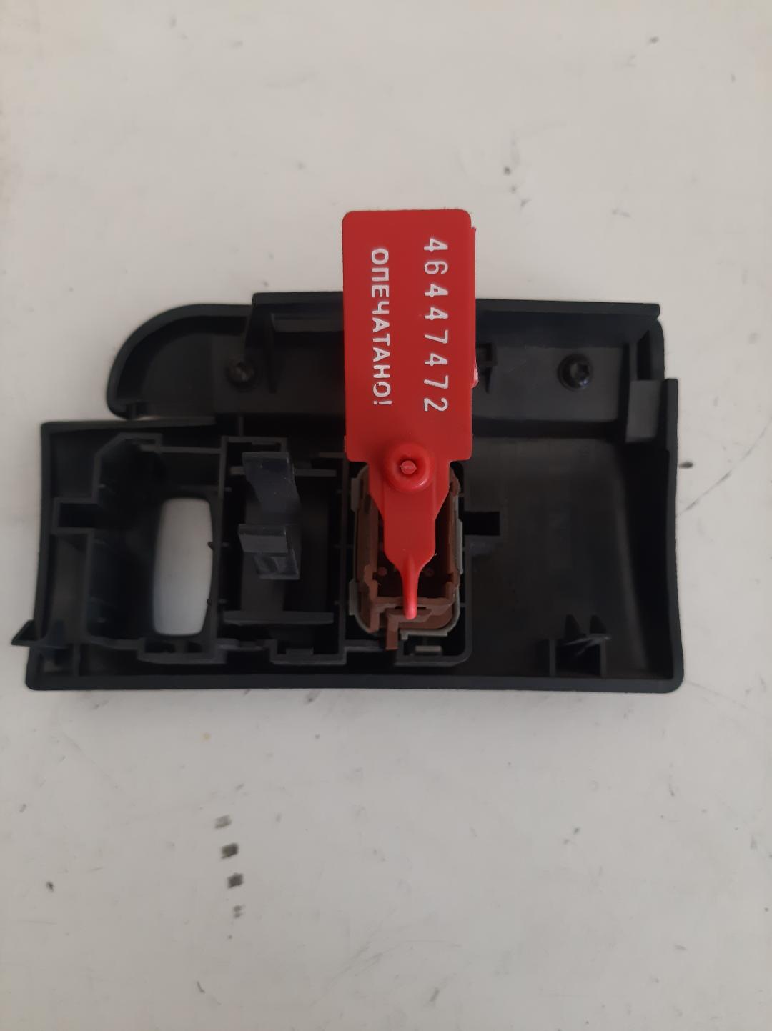 панель управления Renault Laguna 2 поколение 2001, 2.2 л., дизель, хетчбэк 5 дв., 8200336460 - фото №1