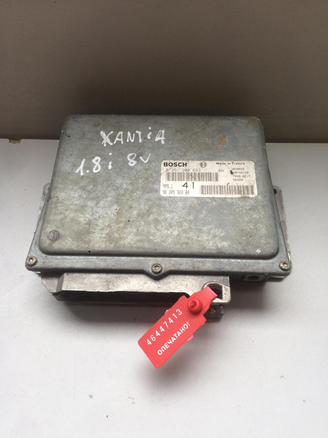 блок управления двигателем Citroen Xantia 1 поколение 1996, 1.8 л., бензин, хетчбэк 5 дв., 0261200693 - фото №1