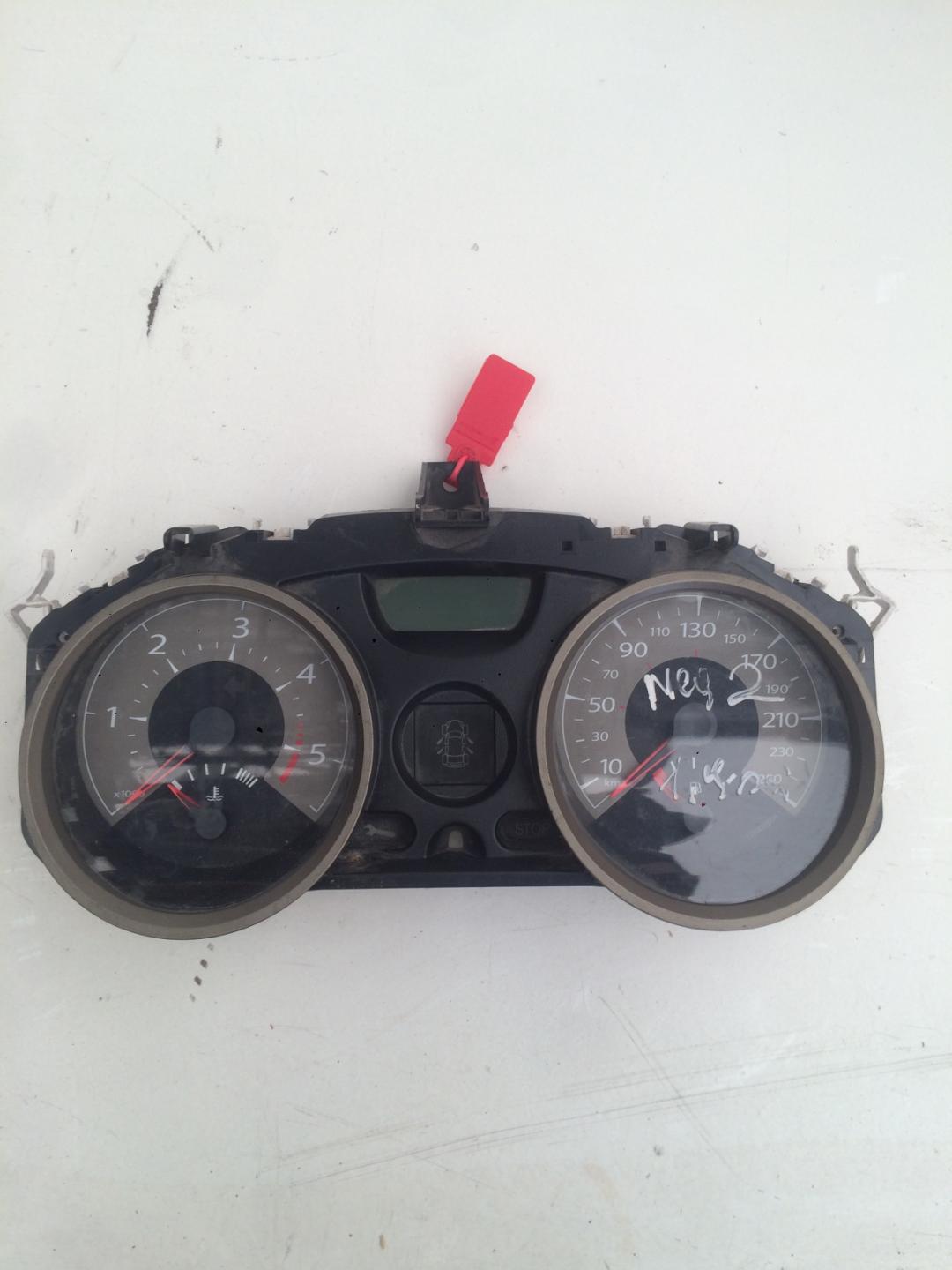 щиток приборов (приборная панель) Renault Megane 2 поколение 2003, 1.9 л., дизель, хетчбэк 5 дв., 8200408787F - фото №1