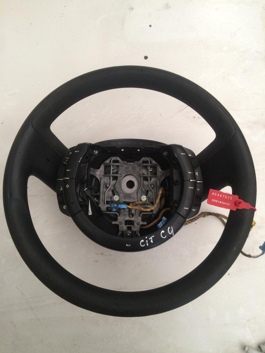 руль Citroen C4 1 поколение 2008, 1.4 л., бензин, хетчбэк 5 дв. - фото №1