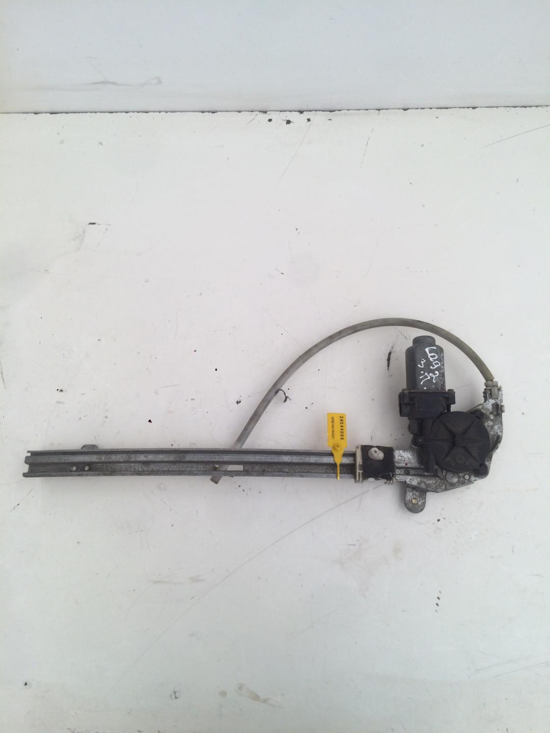 стеклоподъемник задний правый Renault Laguna 2 поколение 2002, 1.6 л., бензин, хетчбэк 5 дв. - фото №1