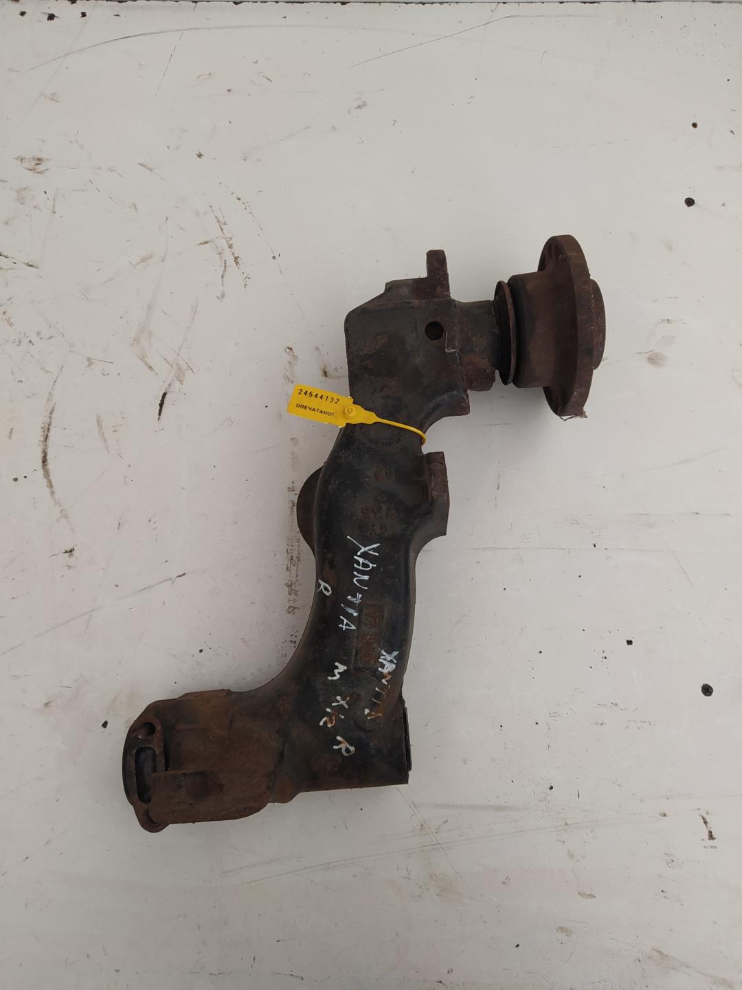 рычаг задний правый Citroen Xantia 1 поколение 1995, 1.8 л., бензин, хетчбэк 5 дв. - фото №1