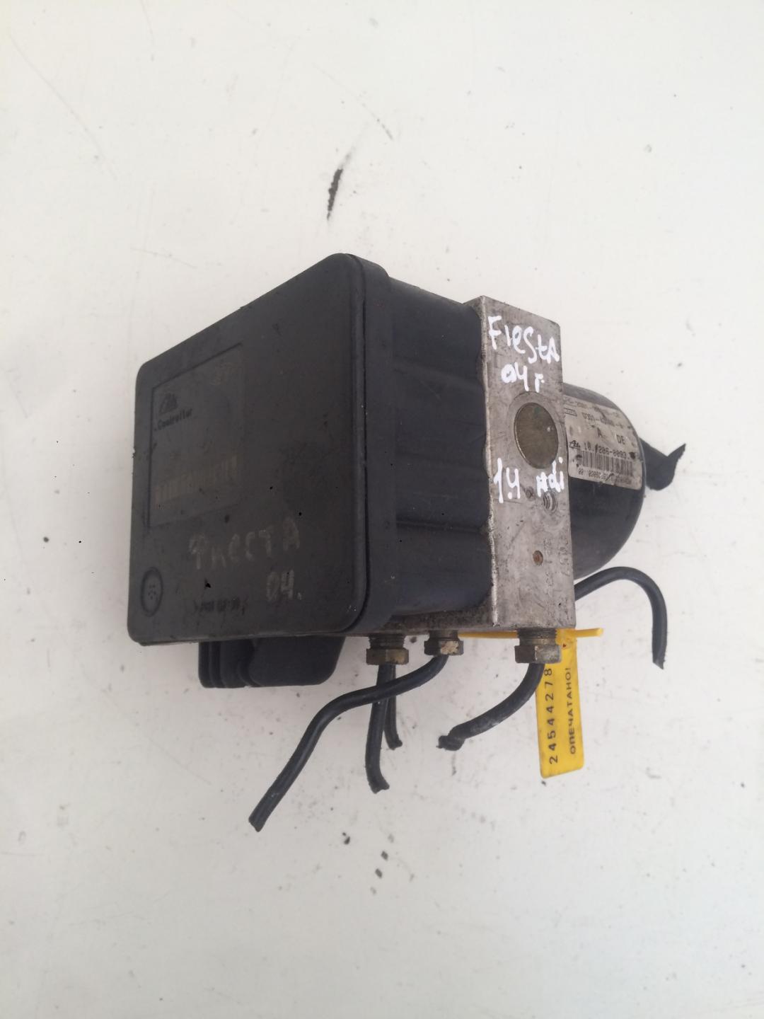 блок ABS Ford Fiesta 5 поколение 2004, 1.4 л., дизель, хетчбэк 5 дв. - фото №1