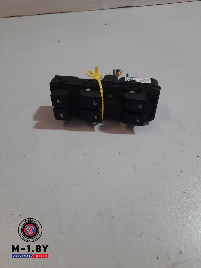 блок управления стеклоподъемниками Chevrolet Captiva 1 поколение (2006 - 2011), 202005436 - фото №1