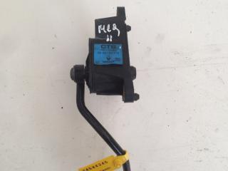 педаль Renault Megane 2 поколение 2004, 1.5 л., дизель, хетчбэк 5 дв., 8200153270