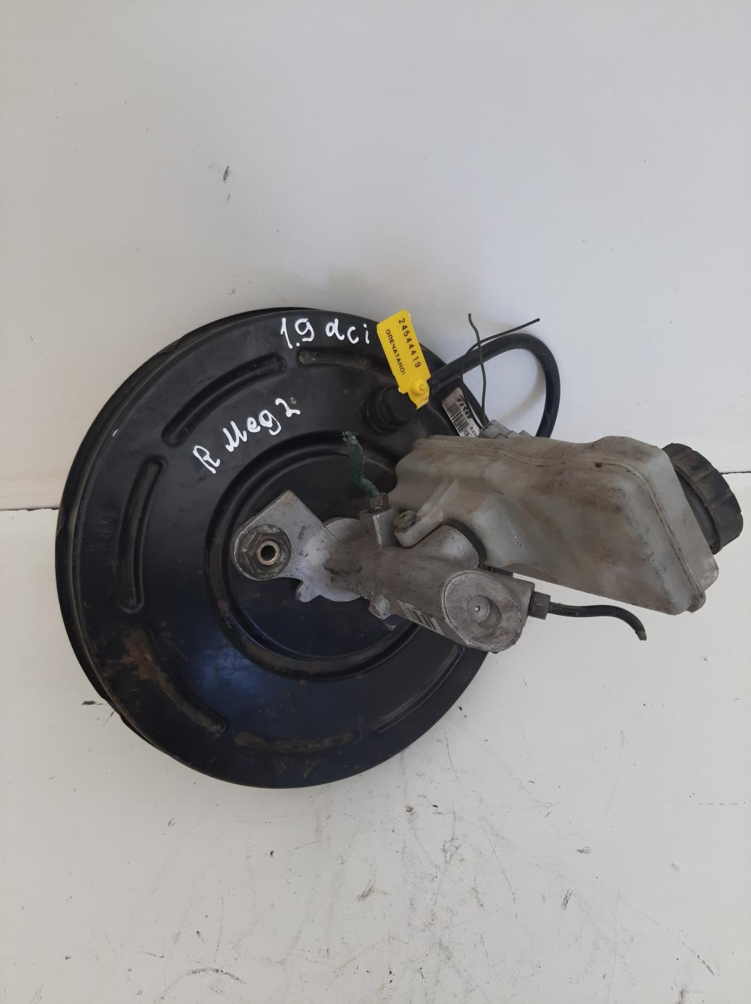 вакуумный усилитель тормозов Renault Scenic 2 поколение 2005, 1.9 л., дизель, минивэн, 8200453735 - фото №1