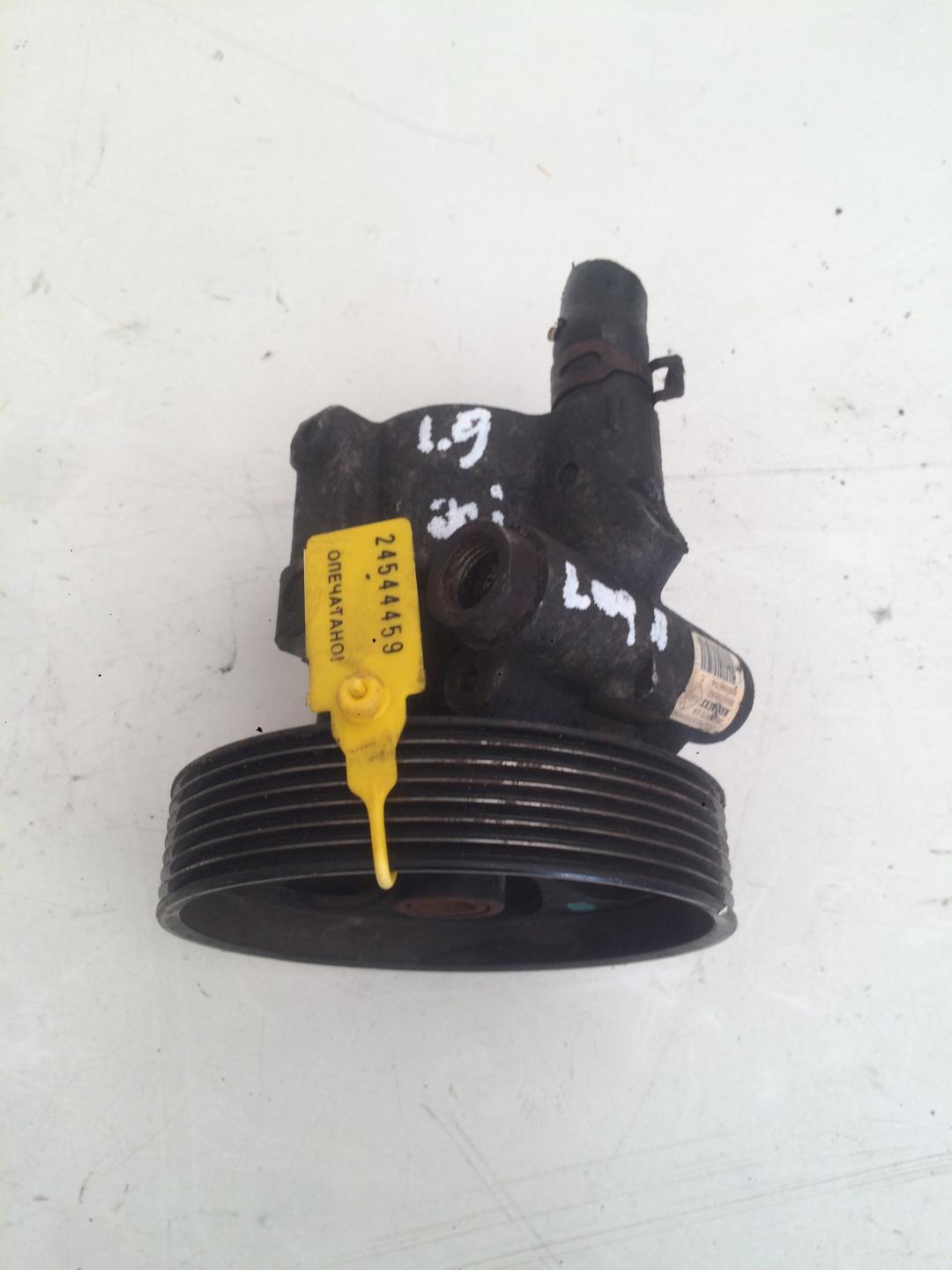 насос гидроусилителя руля Renault Laguna 2 поколение 2001, 1.9 л., дизель, хетчбэк 5 дв. - фото №1