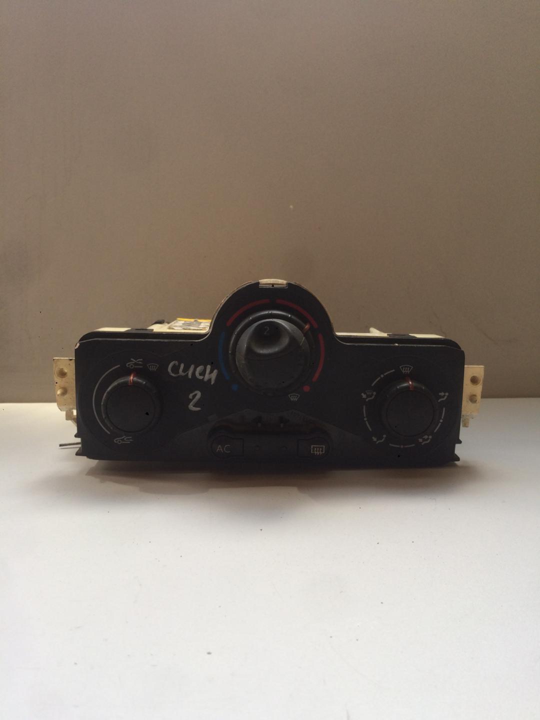 блок управления печки / климат-контроля Renault Scenic 2 поколение 2004, 1.9 л., дизель, минивэн - фото №1