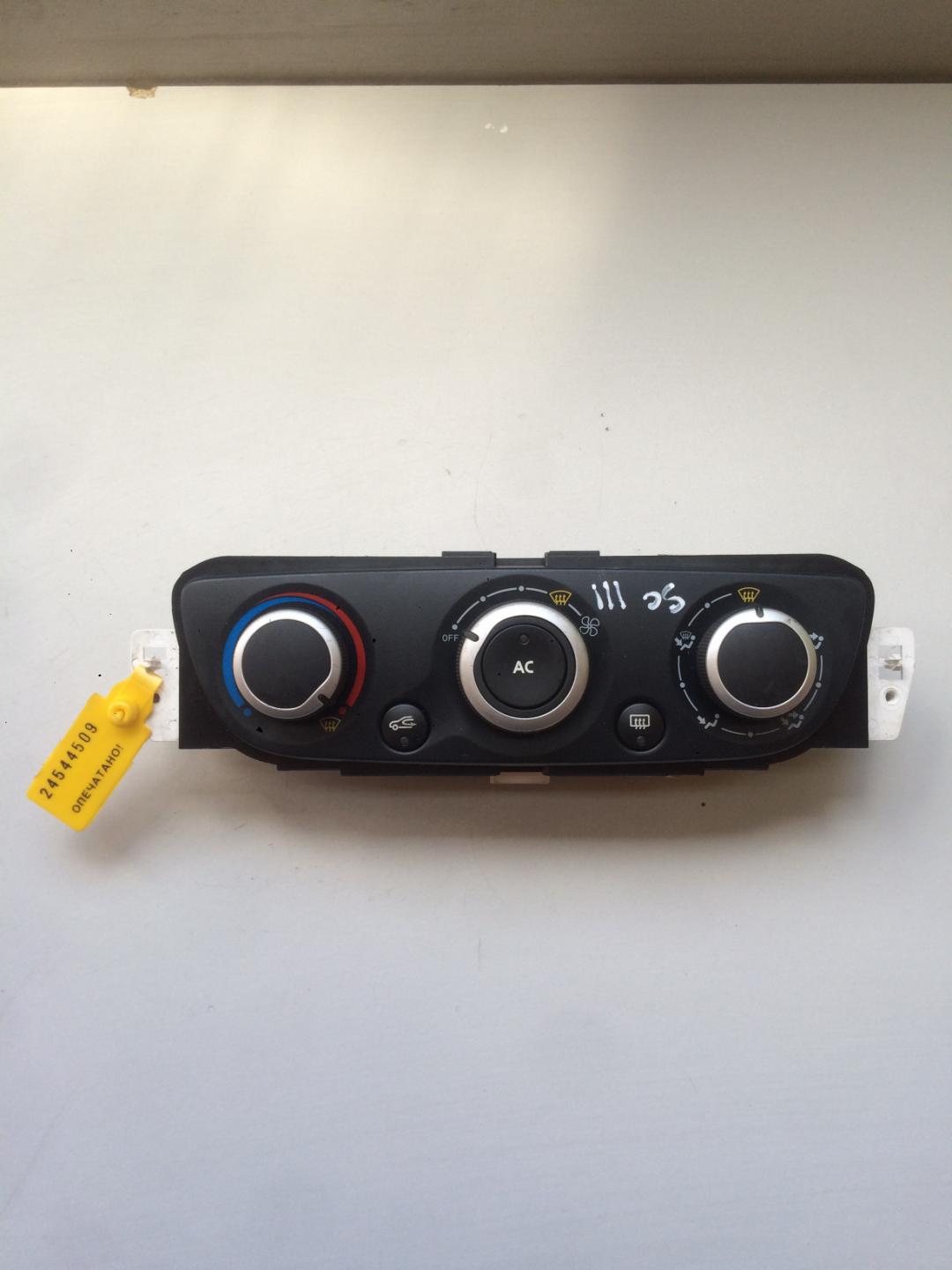 блок управления печки / климат-контроля Renault Scenic 3 поколение 2009, 1.5 л., дизель, минивэн, T1001786G - фото №1