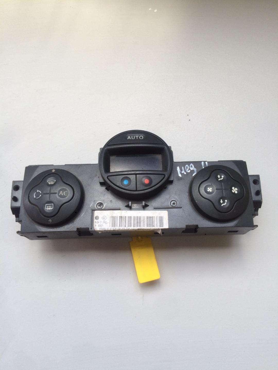 блок управления печки / климат-контроля Renault Megane 2 поколение 2002, 1.5 л., дизель, хетчбэк 5 дв. - фото №1