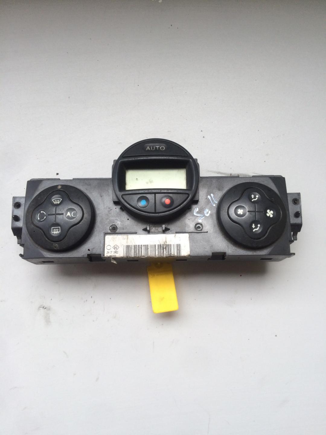 блок управления печки / климат-контроля Renault Scenic 2 поколение 2003, 1.5 л., дизель, минивэн - фото №1