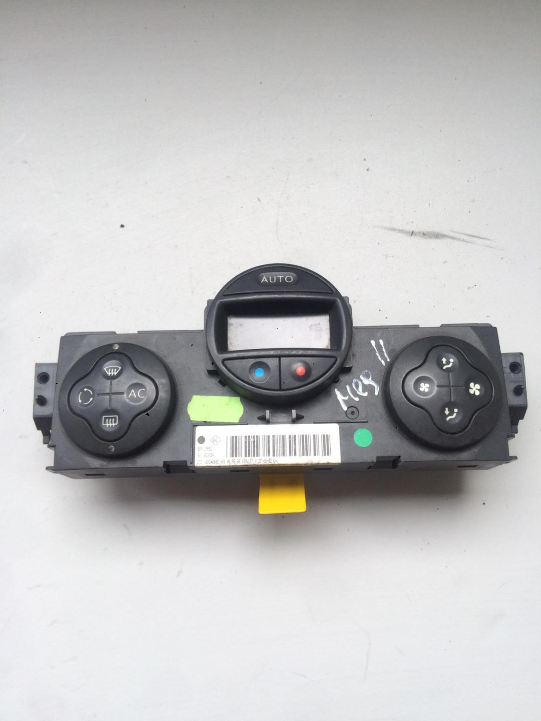 блок управления печки / климат-контроля Renault Megane 2 поколение 2002, 1.5 л., дизель, хетчбэк 5 дв. - фото №1