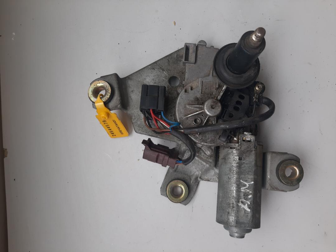 моторчик заднего стеклоочистителя (дворника) Peugeot 406 1 поколение 1998, 2.0 л., дизель, седан, 0390201539 - фото №1