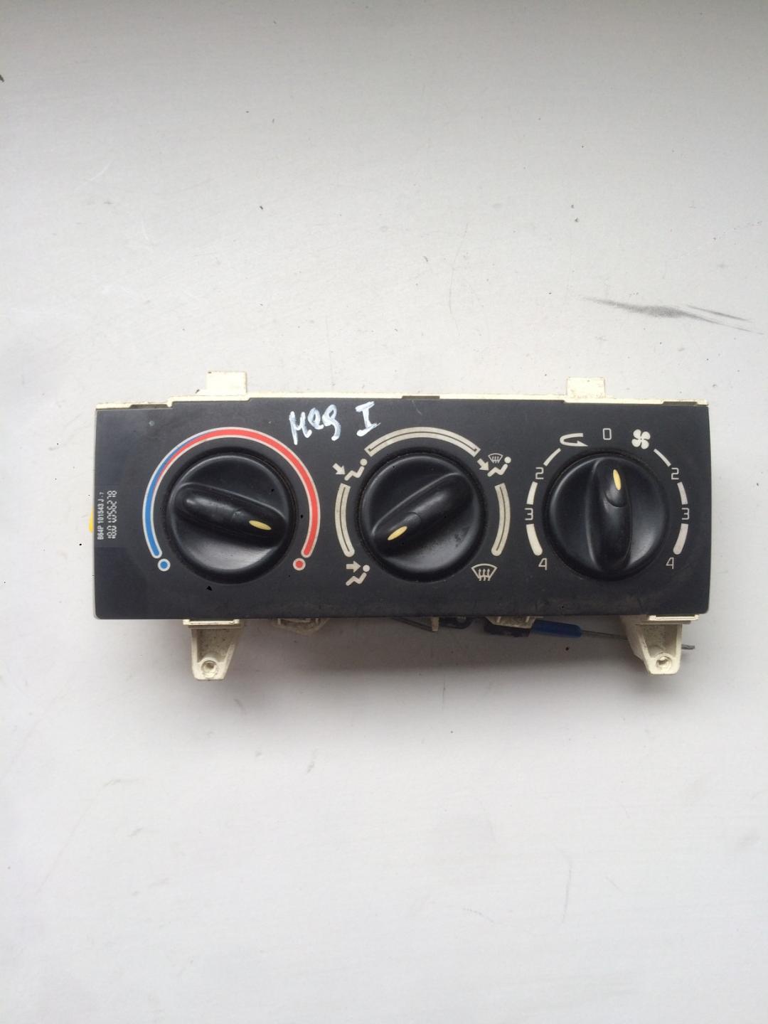 блок управления печки / климат-контроля Renault Megane 1 поколение 1998, 1.6 л., бензин, хетчбэк 5 дв. - фото №1