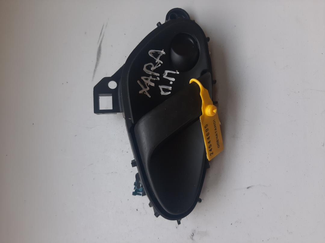 ручка внутренняя передняя правая Citroen Xsara 1 поколение 1997, 1.8 л., бензин, хетчбэк 5 дв. - фото №1