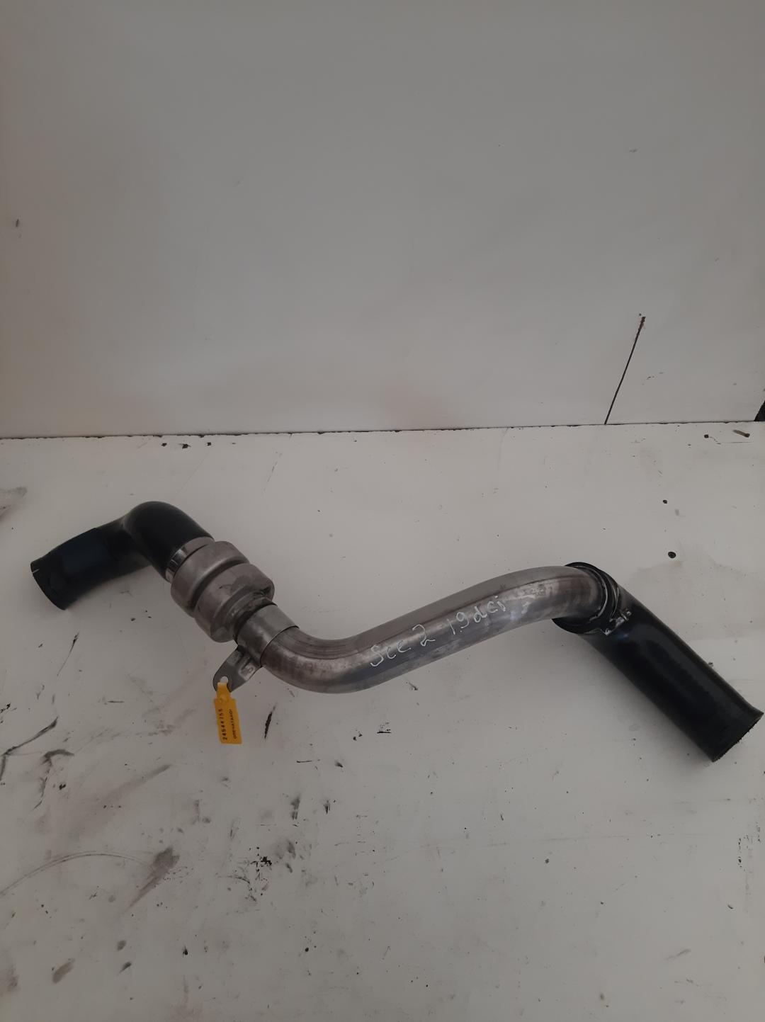 патрубок интеркулера Renault Scenic 2 поколение 2004, 1.9 л., дизель, минивэн, 8200246222A - фото №1