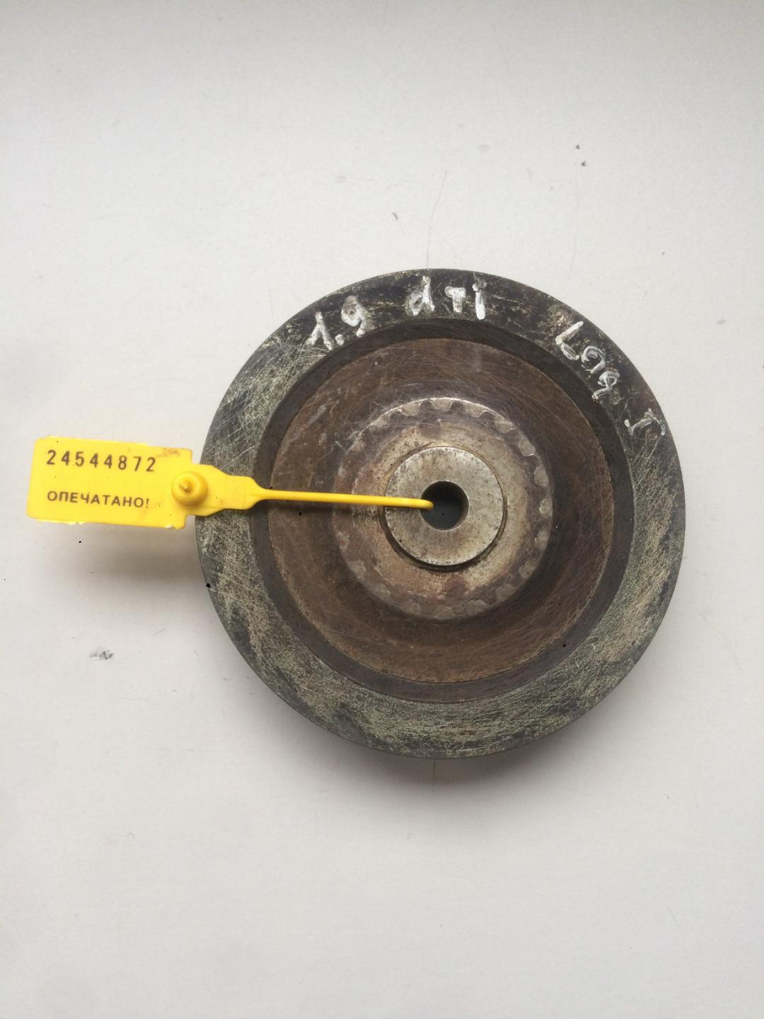 шкив коленвала Renault Laguna 1 поколение 1997, 1.9 л., дизель, хетчбэк 5 дв. - фото №1