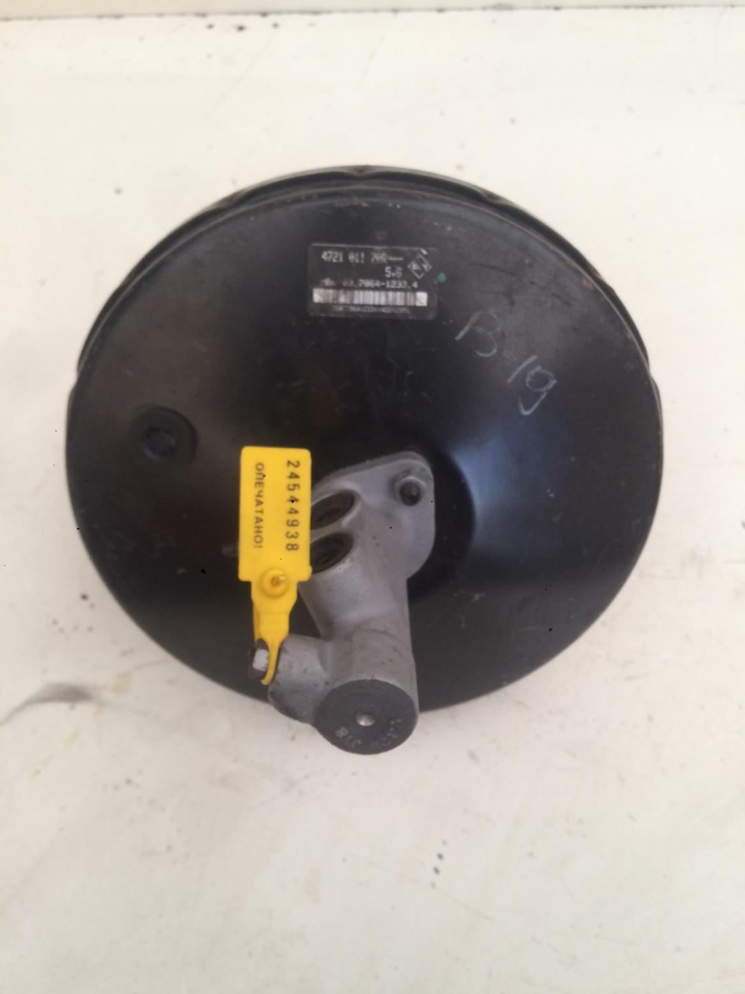 вакуумный усилитель тормозов Renault Megane 2 поколение 2003, 1.5 л., дизель, хетчбэк 5 дв. - фото №1