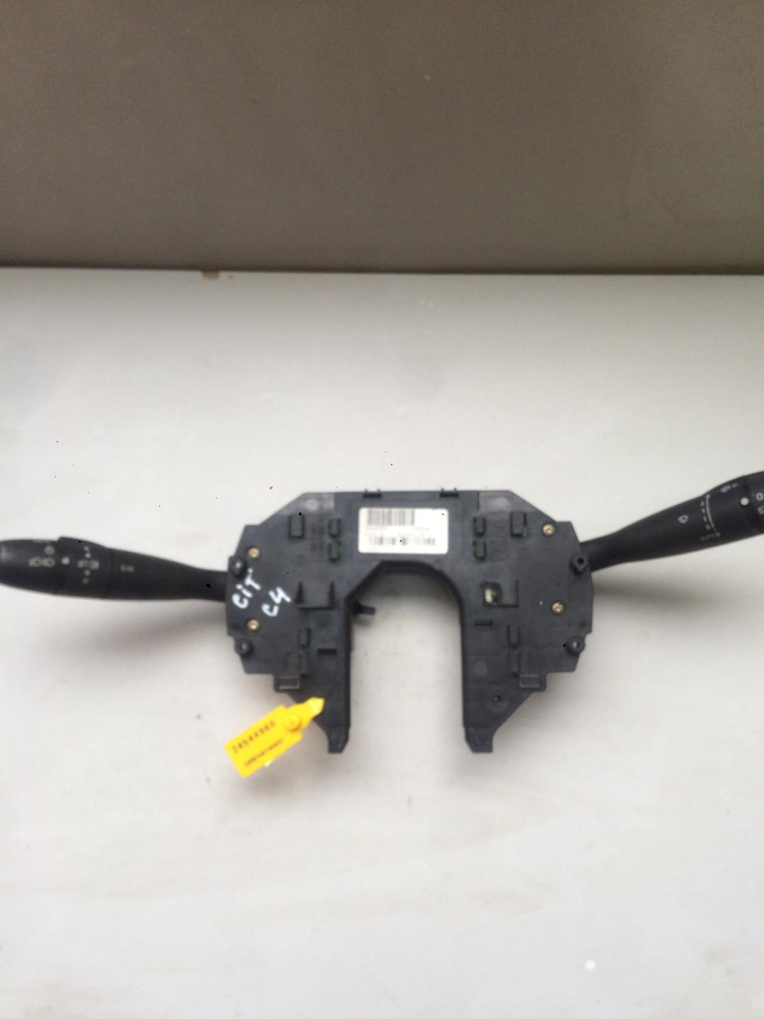 переключатель подрулевой (стрекоза) Citroen C4 1 поколение 2005, 1.6 л., дизель, хетчбэк 5 дв. - фото №1