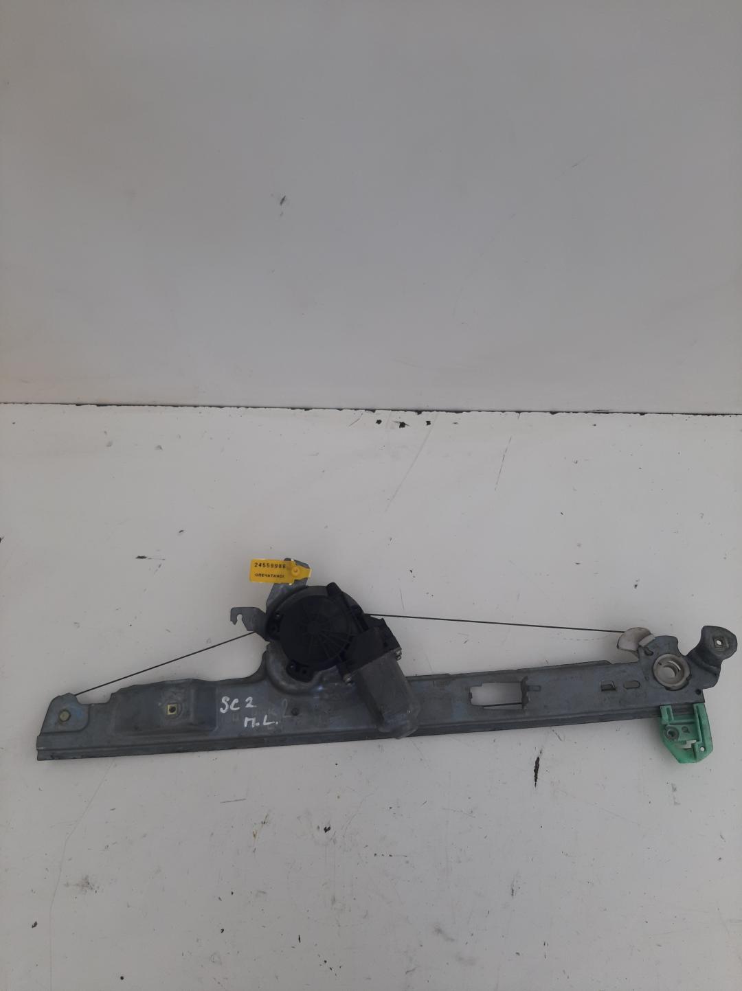 стеклоподъемник передний левый Renault Scenic 2 поколение 2003, 1.5 л., дизель, минивэн - фото №1
