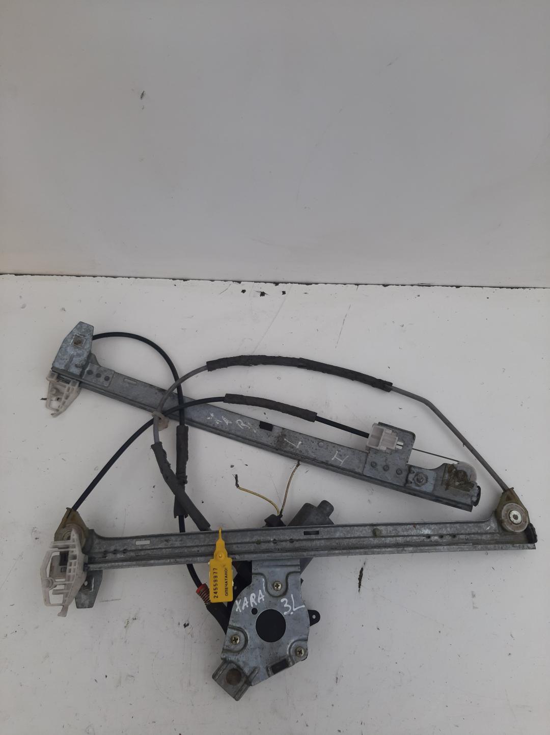 стеклоподъемник задний левый Citroen Xsara Picasso 1 поколение 2001, 2.0 л., дизель, универсал - фото №1
