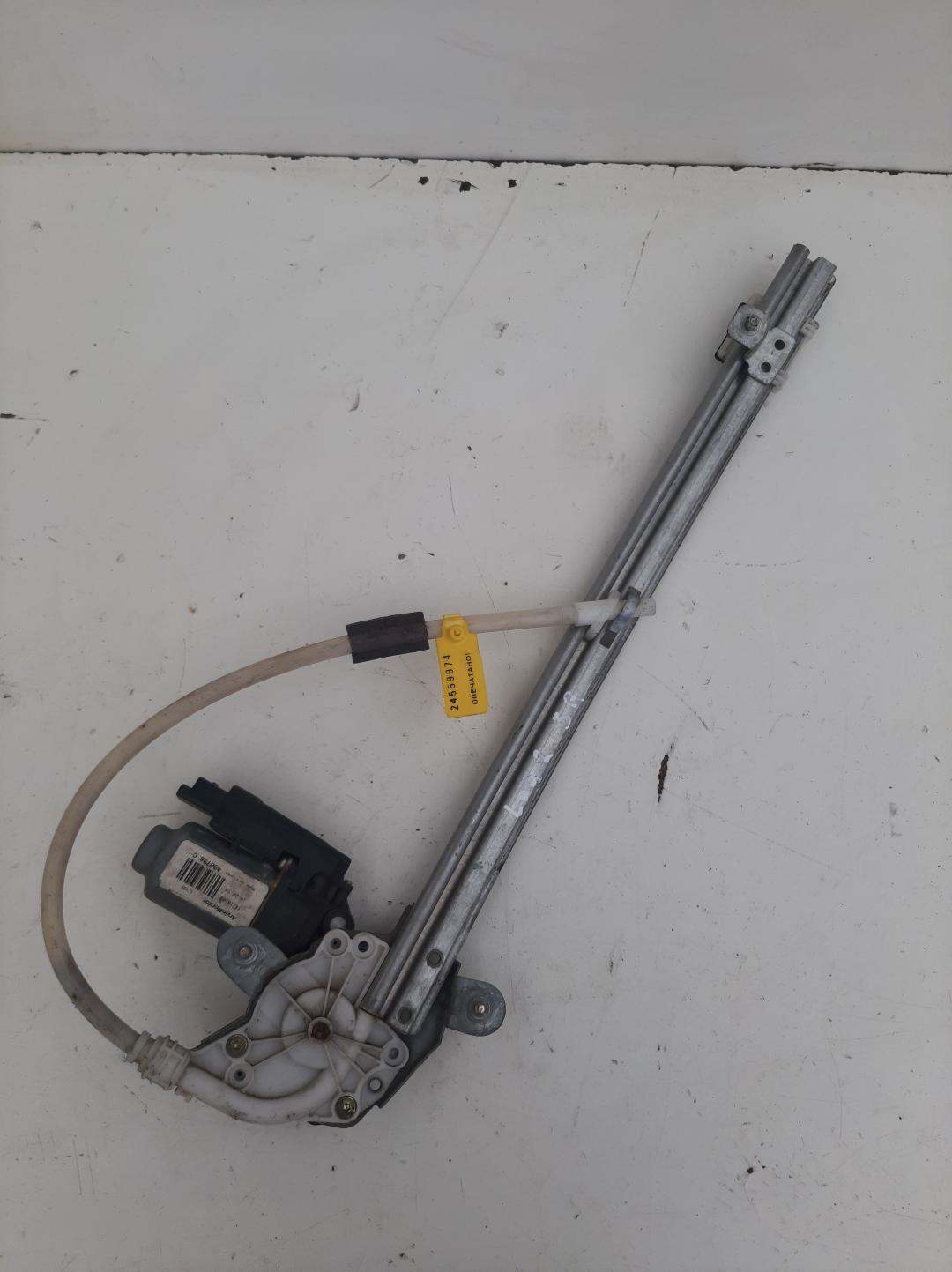 стеклоподъемник задний правый Renault Laguna 2 поколение 2001, 1.9 л., дизель, хетчбэк 5 дв. - фото №1