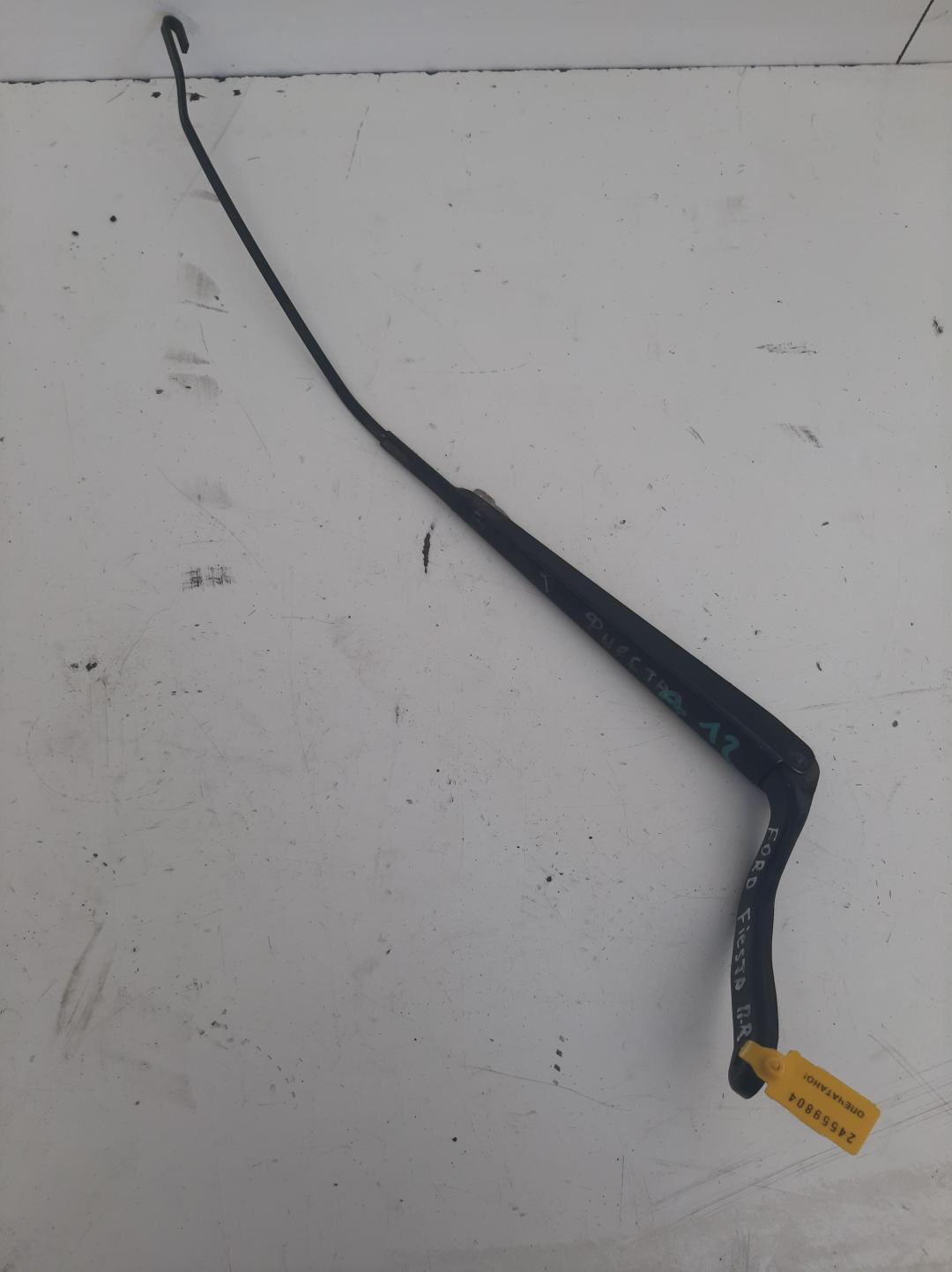 щеткодержатель (поводок стеклоочистителя, дворник) Ford Fiesta 4 поколение 2000, 1.6 л., бензин, хетчбэк 5 дв. - фото №1