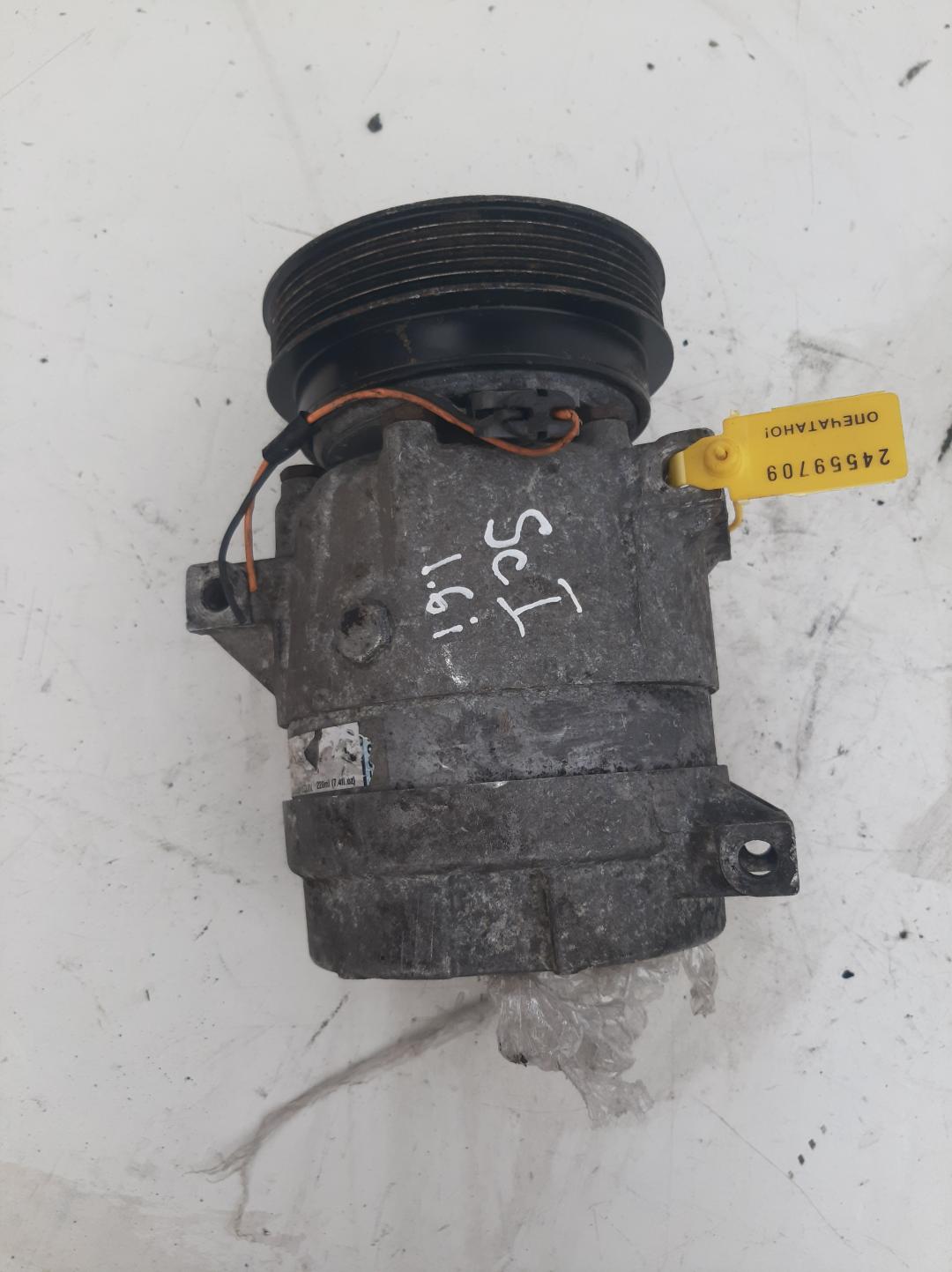 компрессор кондиционера Renault Scenic 1 поколение 1999, 1.6 л., бензин, минивэн - фото №1