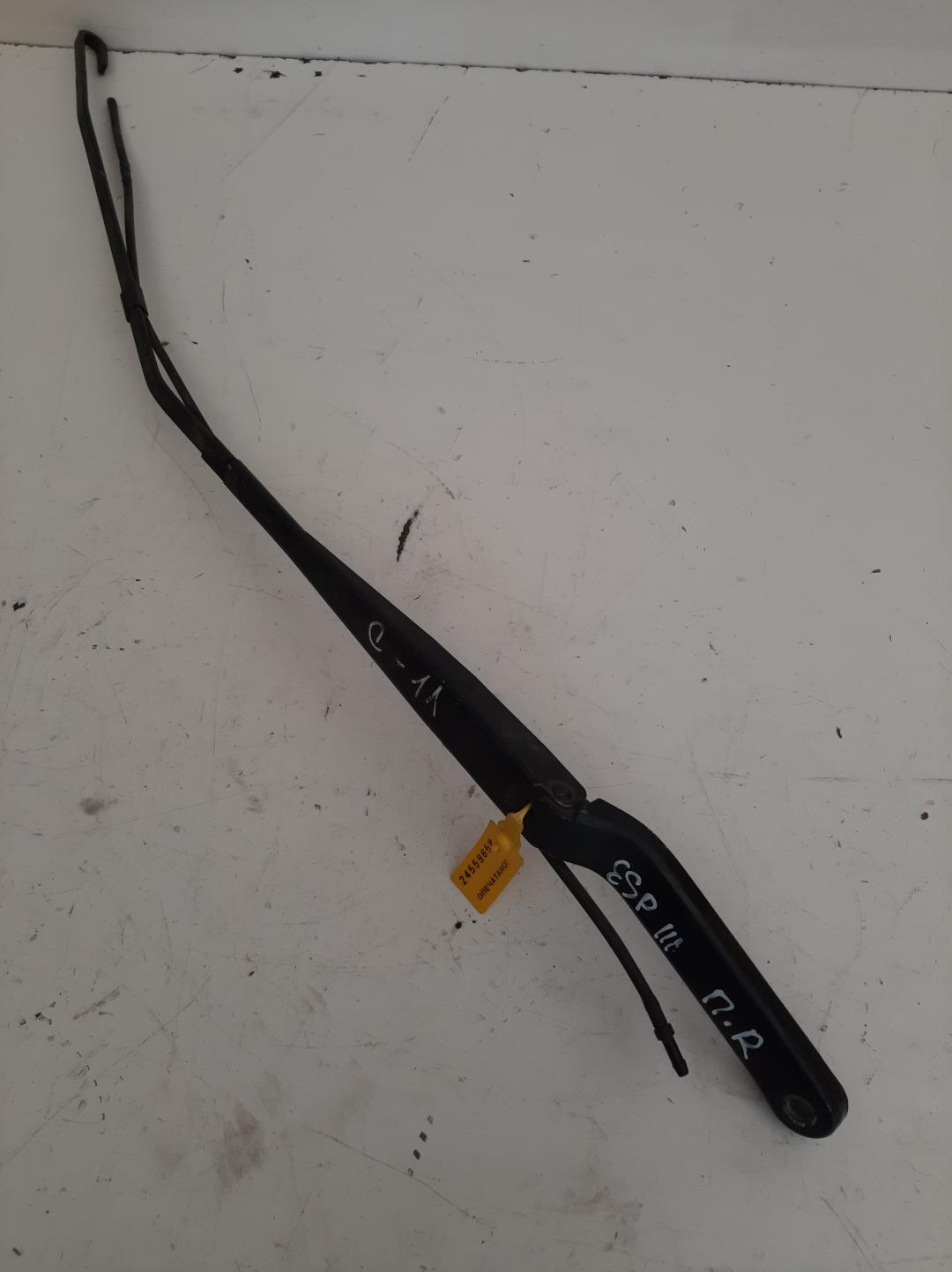 щеткодержатель (поводок стеклоочистителя, дворник) Renault Espace 3 поколение 2000, 2.2 л., дизель, минивэн - фото №1