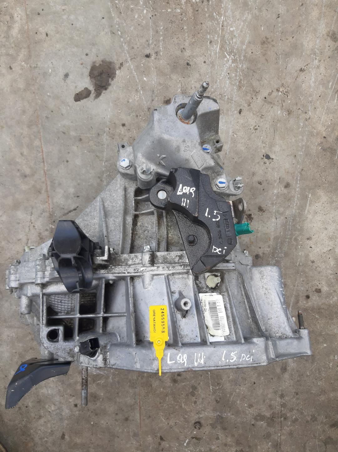 КПП механическая (МКПП) Renault Laguna 3 поколение 2007, 1.5 л., дизель, хетчбэк 5 дв. - фото №1