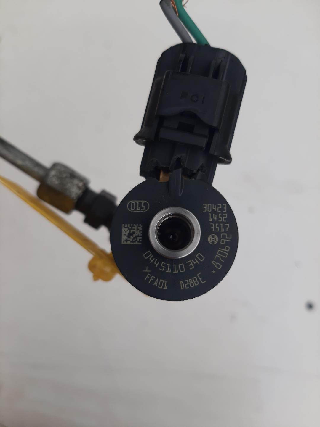 форсунка Peugeot Partner 2 поколение (B9) 2010, 1.6 л., дизель, микроавтобус, 0445110340 - фото №1