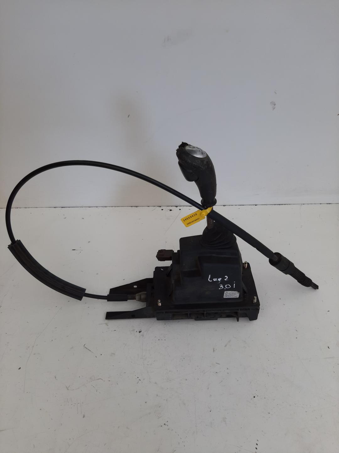 кулиса Renault Laguna 2 поколение 2005, 3.0 л., бензин, АКПП, хетчбэк 5 дв., 8200114714 - фото №1