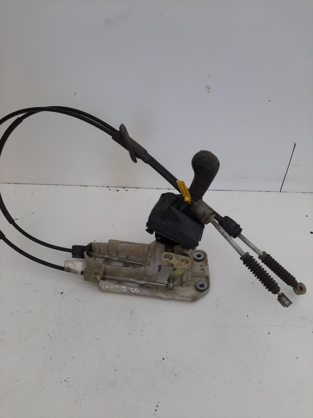 кулиса Volvo S80 1 поколение 1999, 2.5 л., дизель, седан, 8028100061 - фото №1