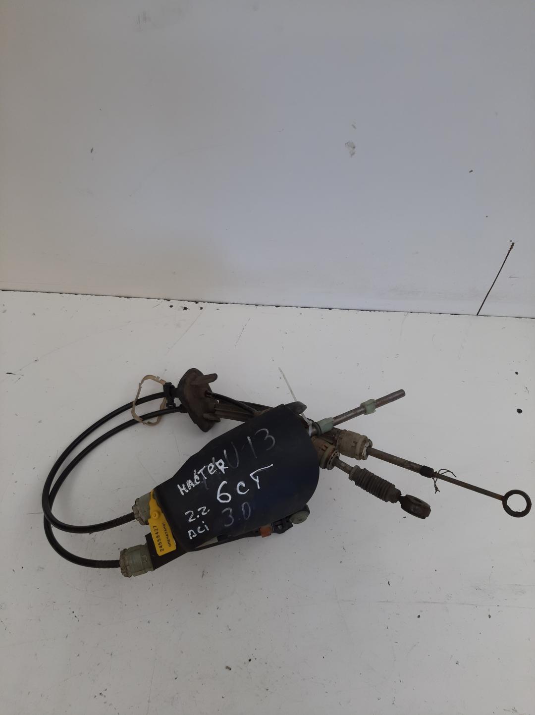 кулиса Renault Master 2 поколение 2000, 2.2 л., дизель, микроавтобус - фото №1