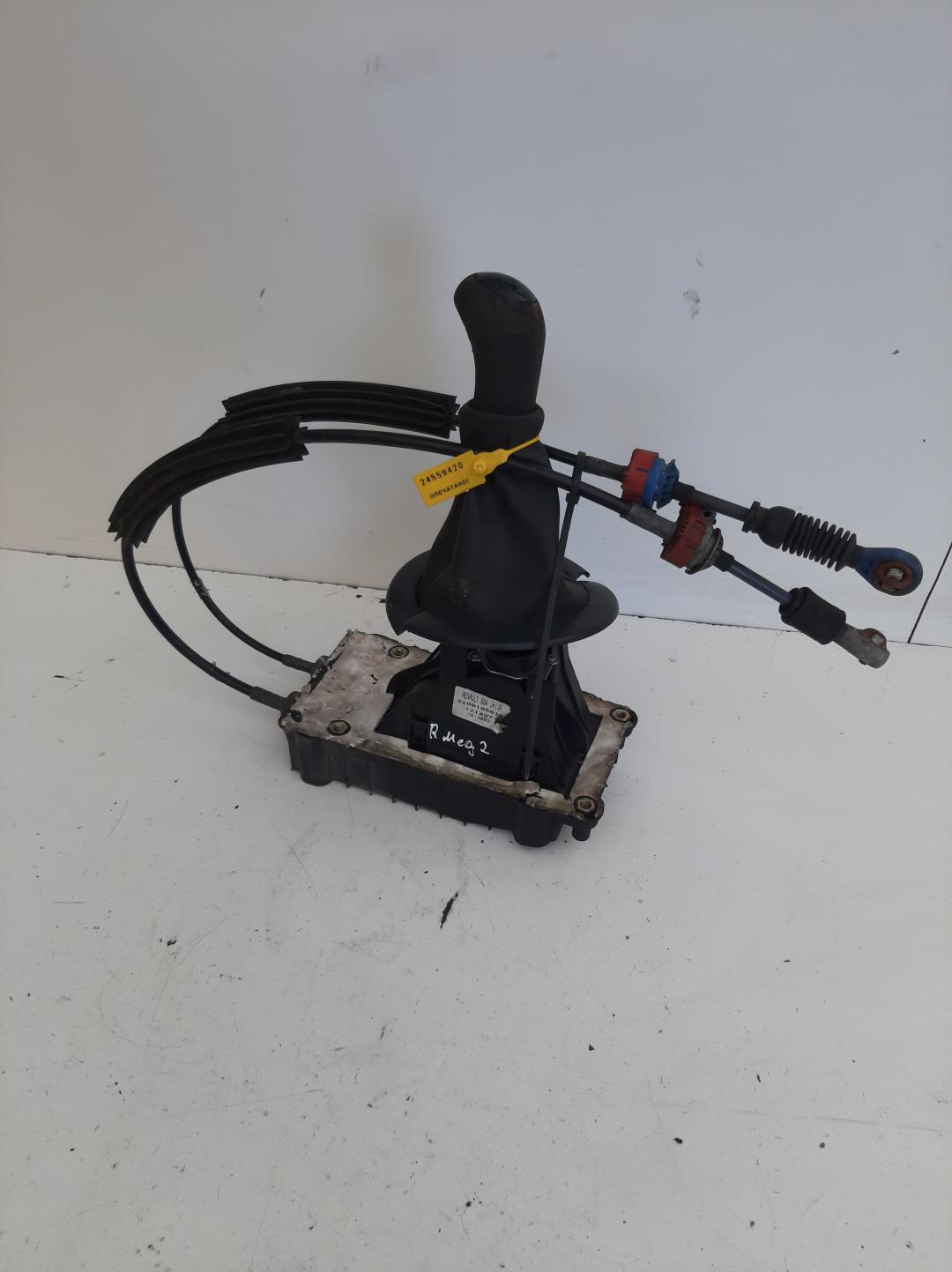 кулиса Renault Megane 2 поколение 2003, 1.5 л., дизель, хетчбэк 5 дв., 8200105010 - фото №1