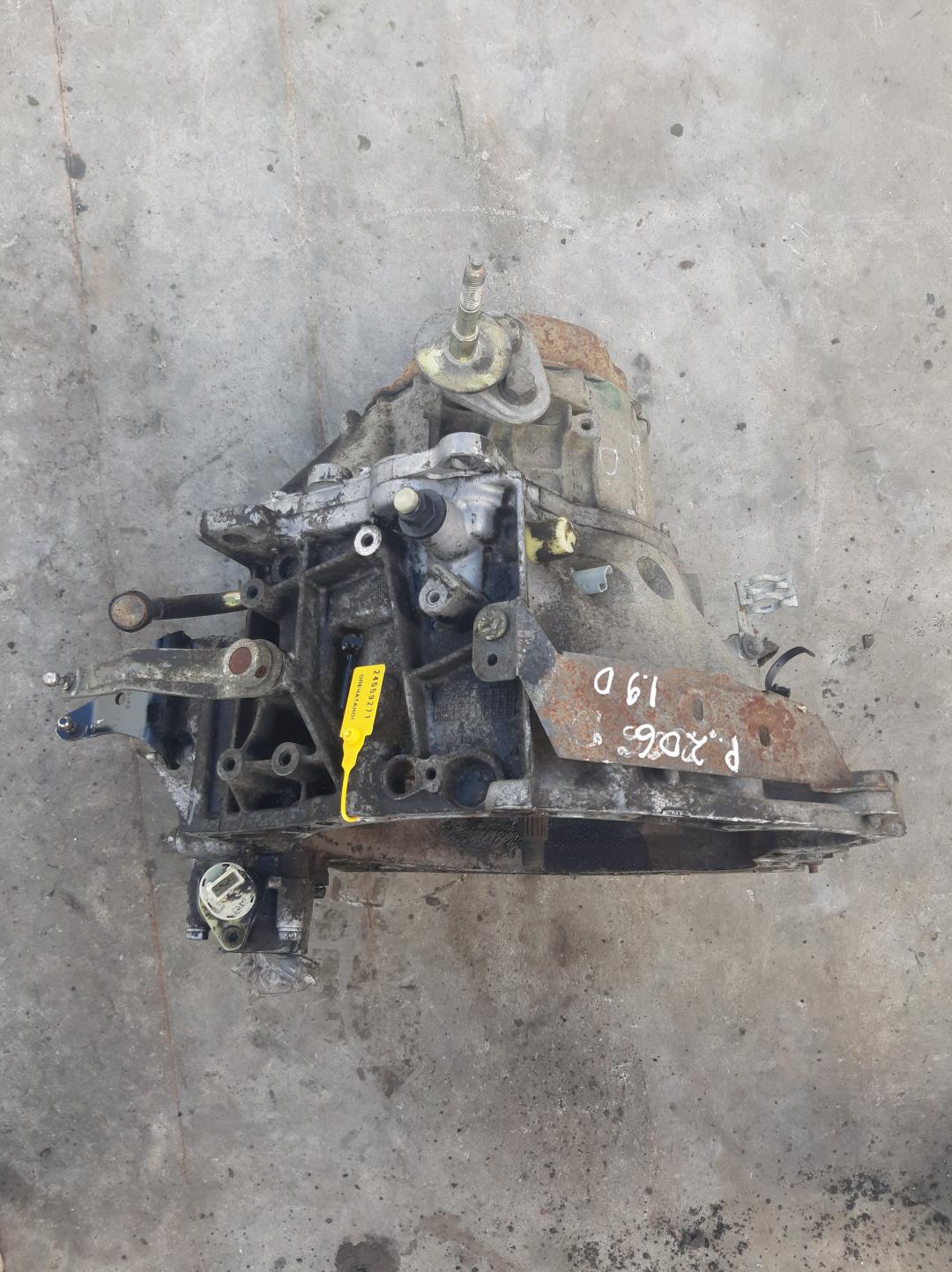 КПП механическая (МКПП) Peugeot 206 1 поколение 1998, 1.9 л., дизель, хетчбэк 5 дв. - фото №1