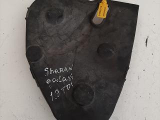 защита (кожух) ремня ГРМ Volkswagen Sharan 1 поколение 1996, 1.9 л., дизель, минивэн, 028109123